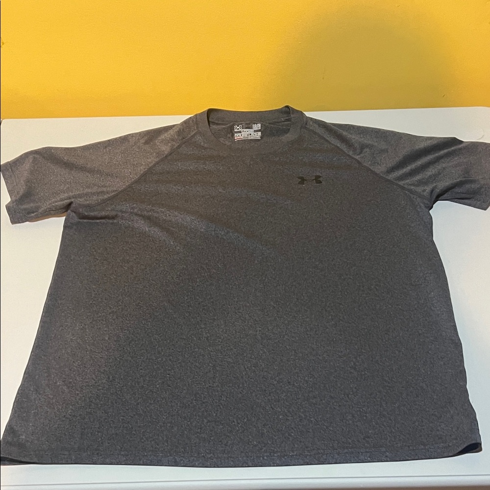 Under Armour Men's Charcoal Short Sleeve Tee
